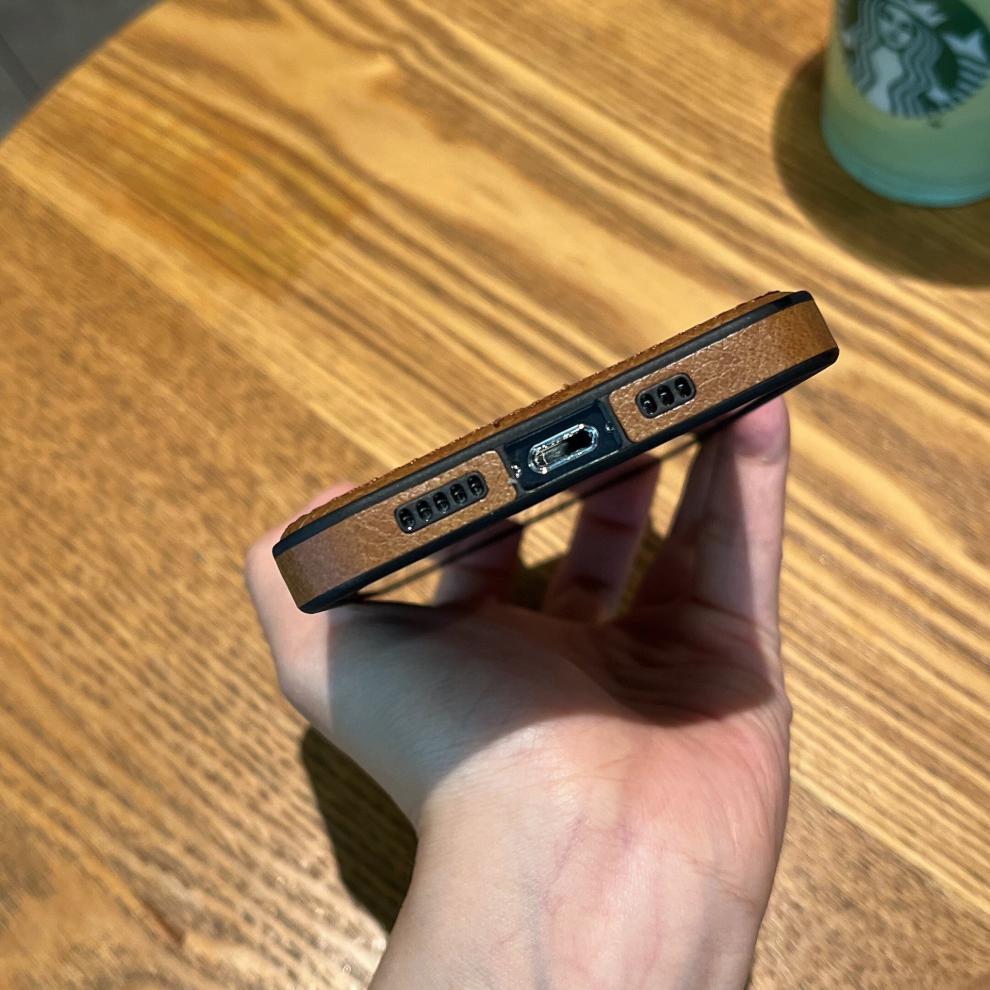 Kaikkien mallien yhteensopiva aito nahkainen iPhone-kuori