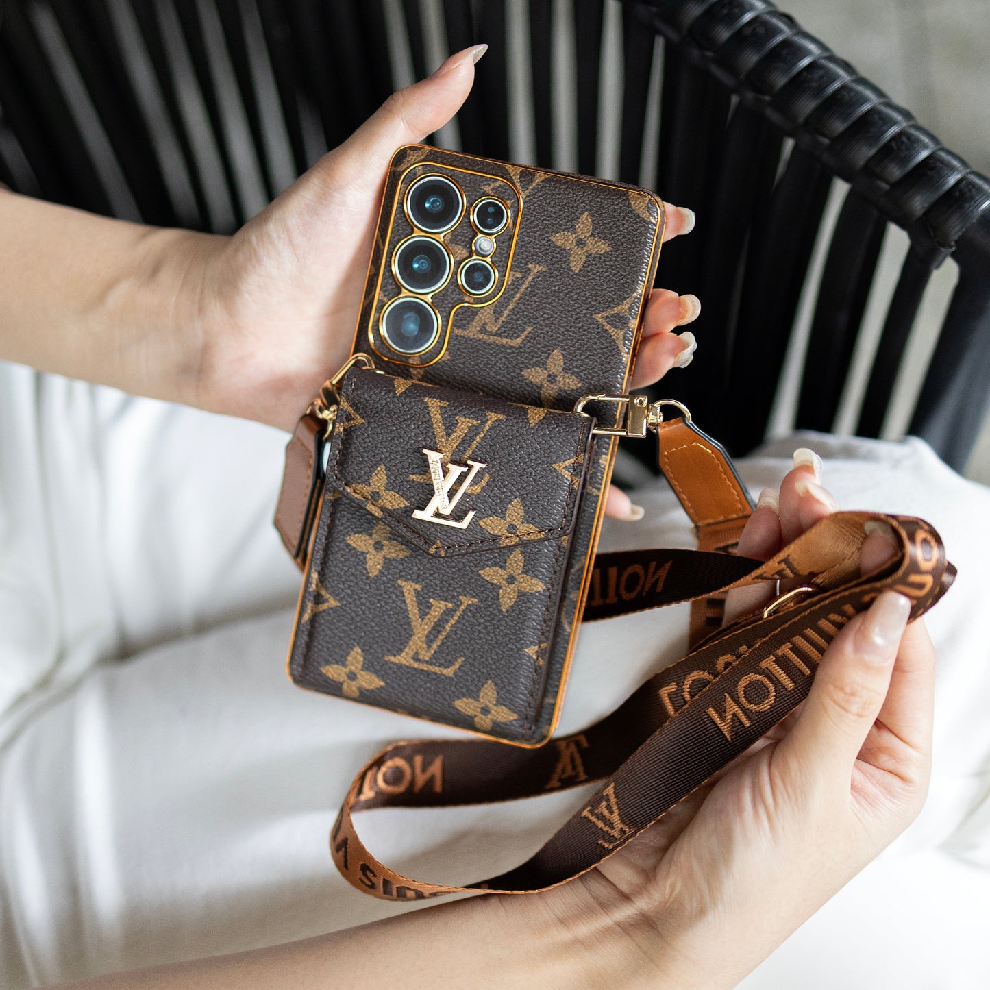 Étui Samsung en cuir classique de luxe avec porte-cartes et sangle