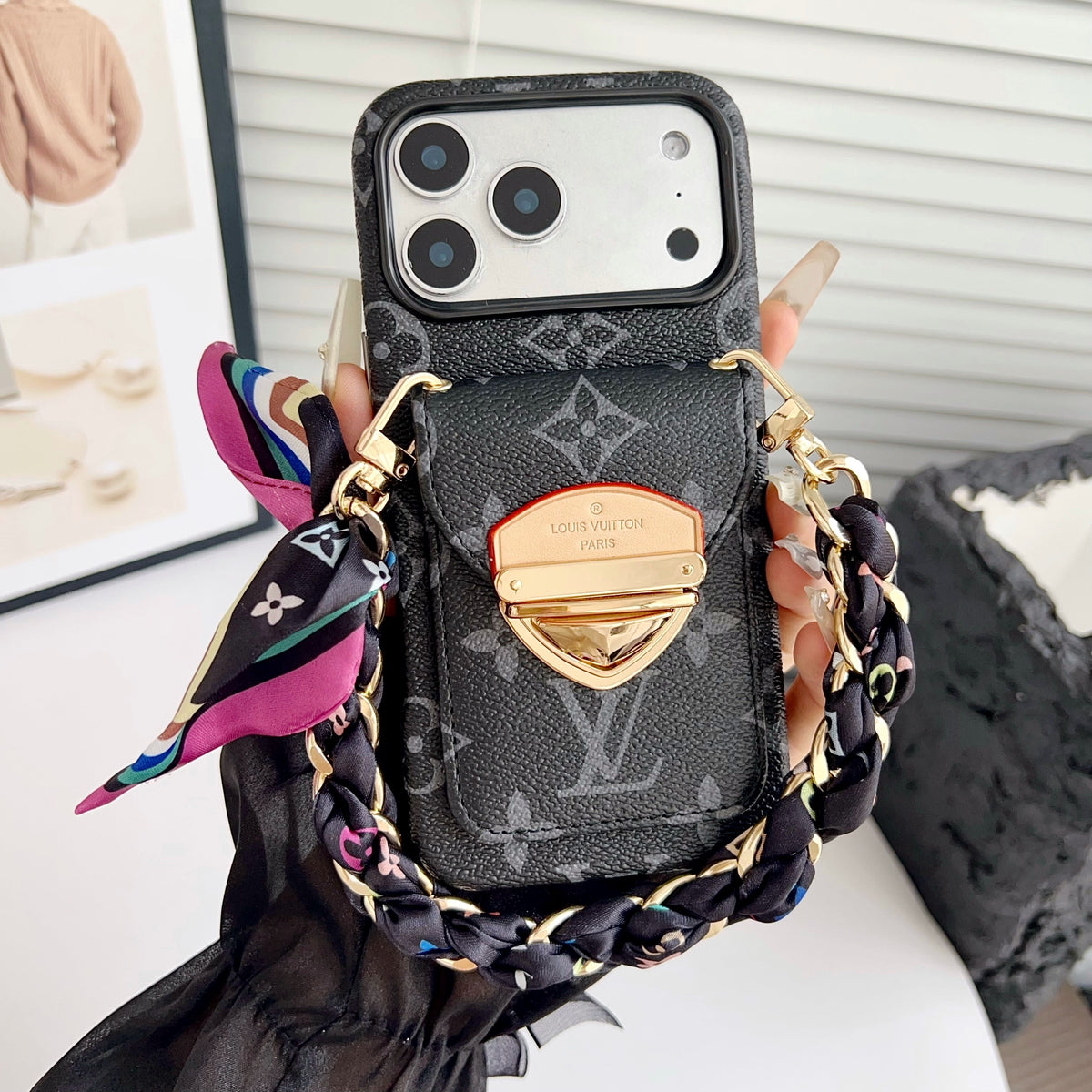 カードポケット付き高級クロスボディiPhoneケース & 取り外し可能なストラップ