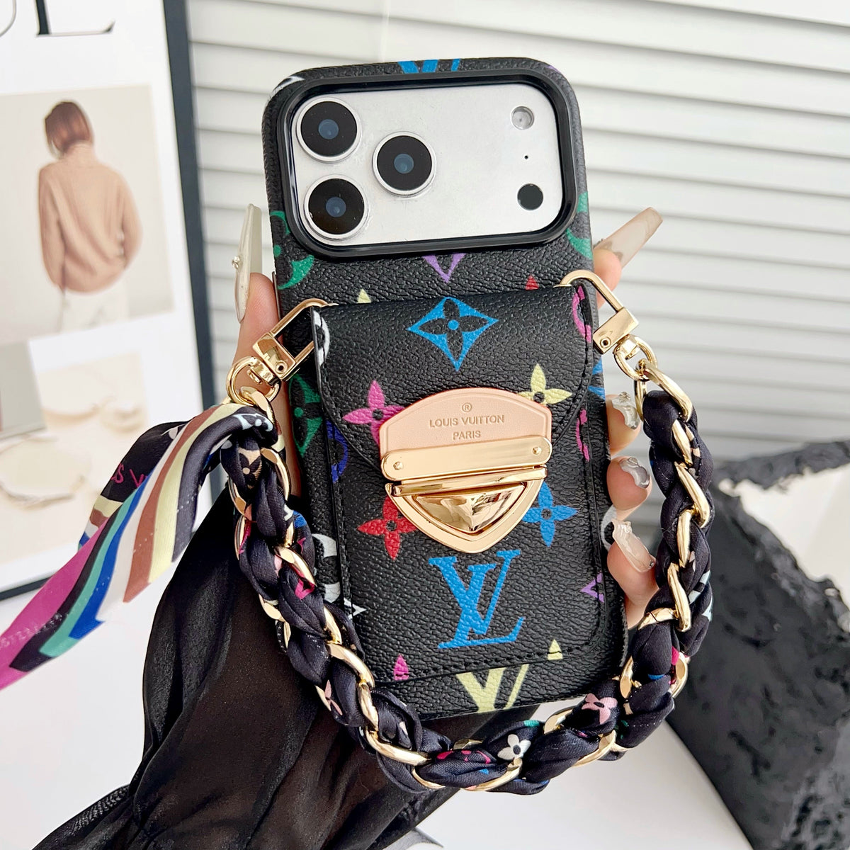 カードポケット付き高級クロスボディiPhoneケース & 取り外し可能なストラップ