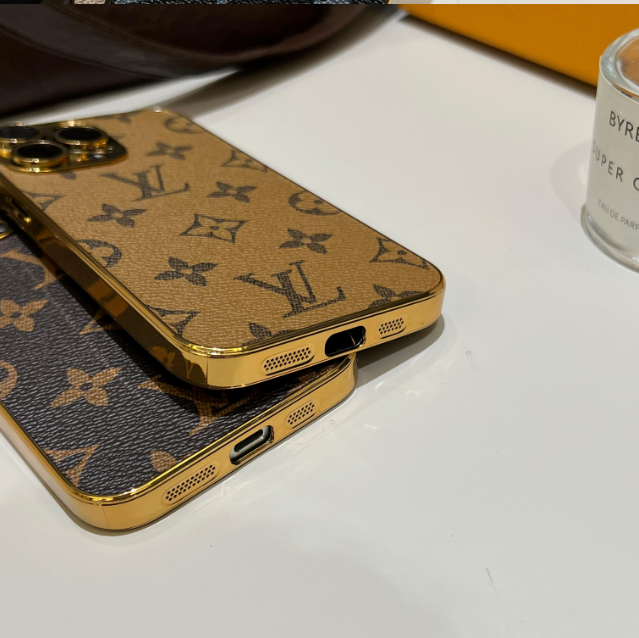 電気メッキゴールドエッジの高級クラシックモノグラム iPhone ケース