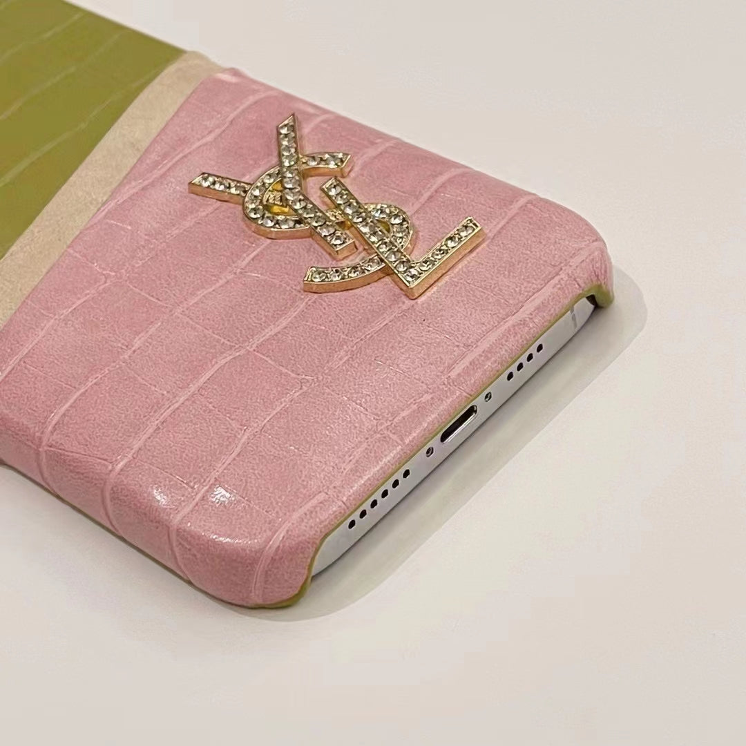 高級感のあるiPhoneケース