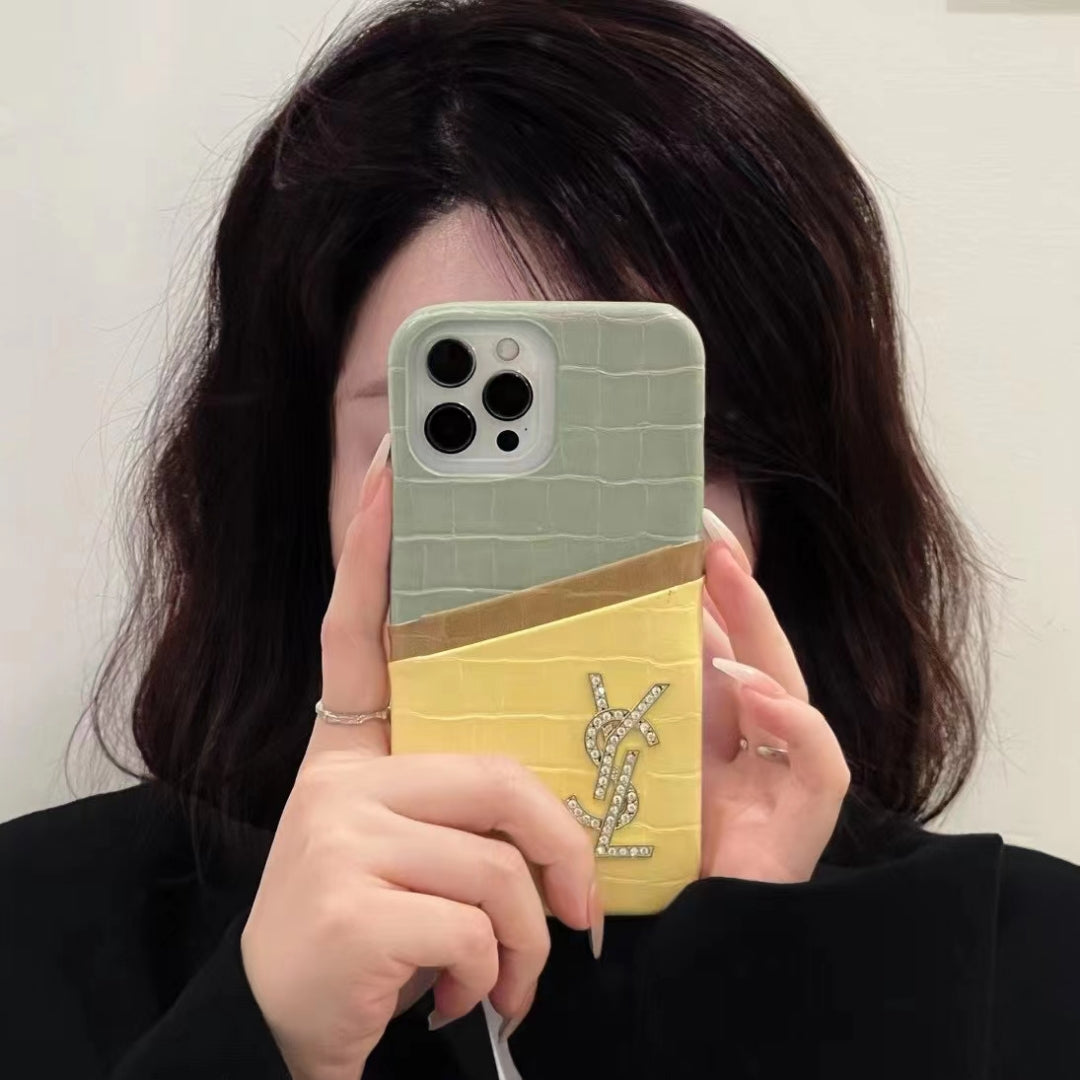 高級感のあるiPhoneケース