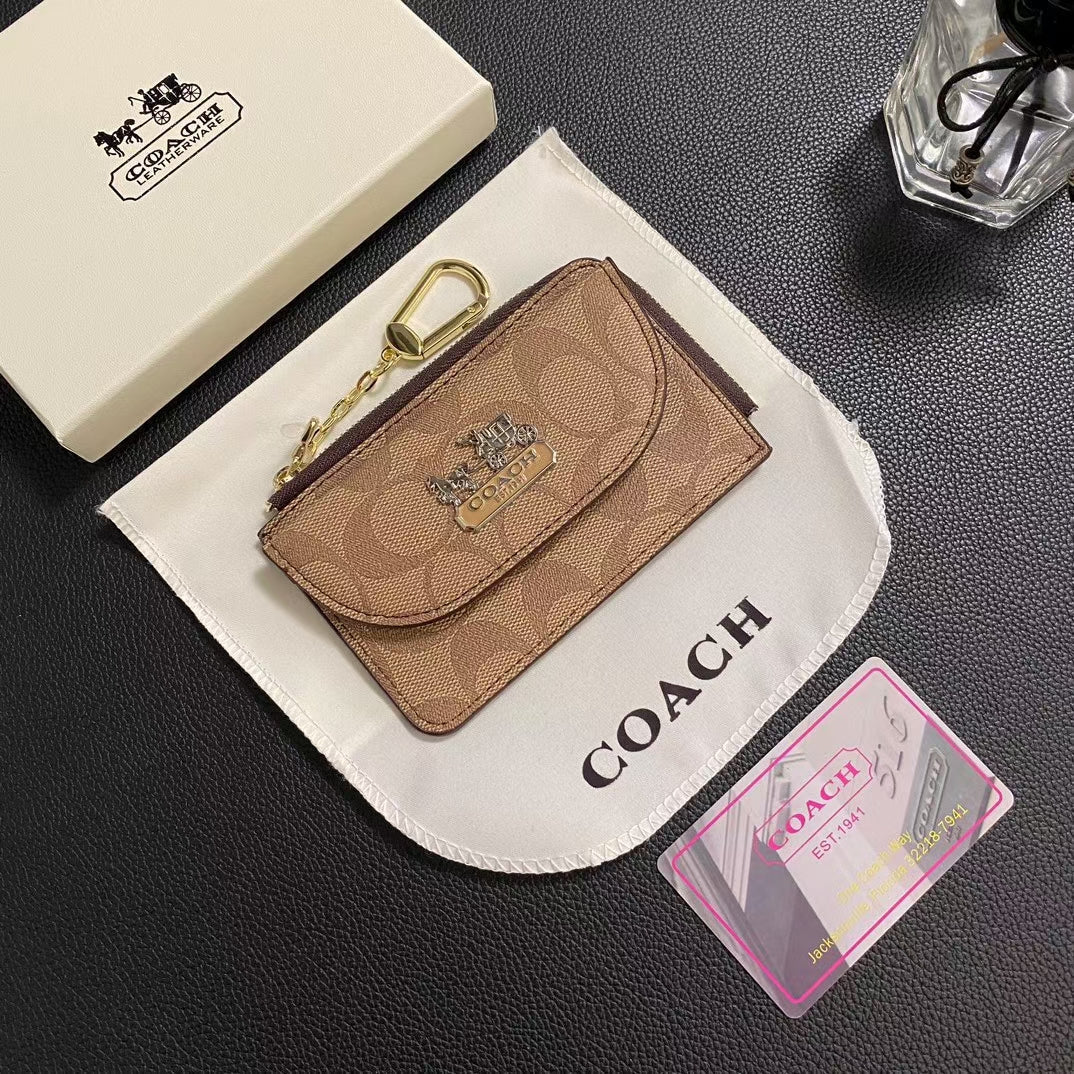 Sparán Sealbhóir Cárta Clasaiceach Chic CO Timeless le Dearadh Sleek