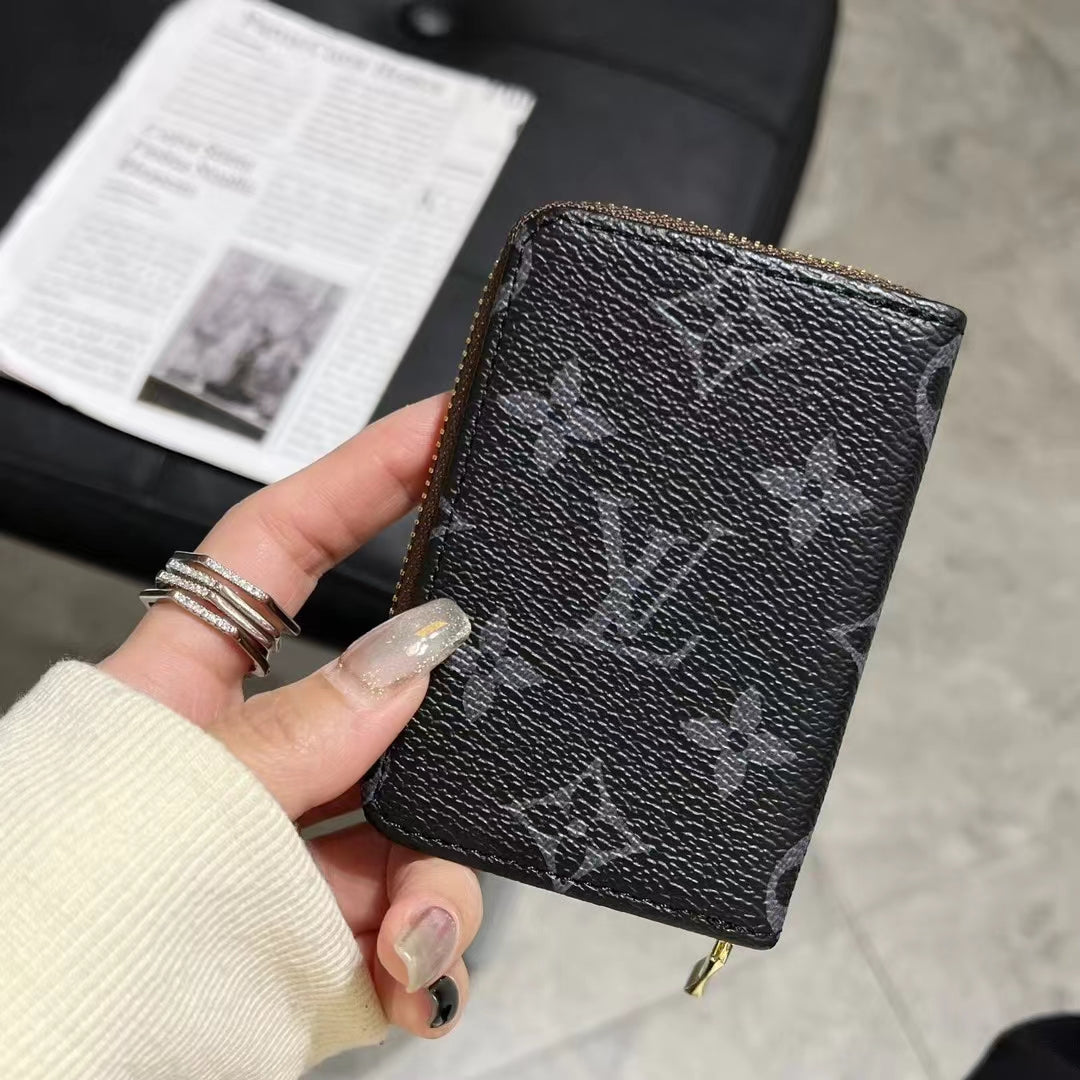 Colección de carteras de lujo con cremallera y monograma: Lou, GG y BBR