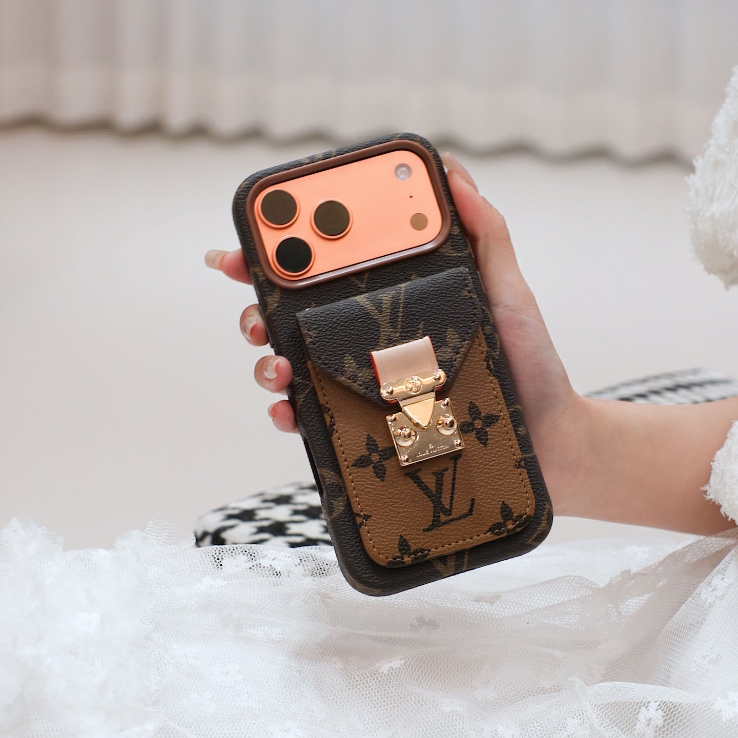 Cás iPhone póca cárta Leathar só-spreagtha