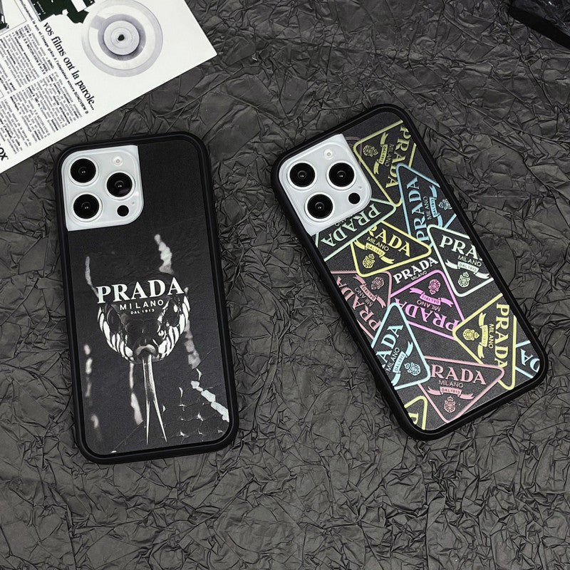 ラグジュアリーブラックiPhoneケース