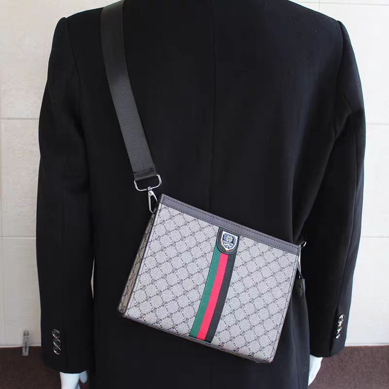 Stedelijke monogram clutch 002