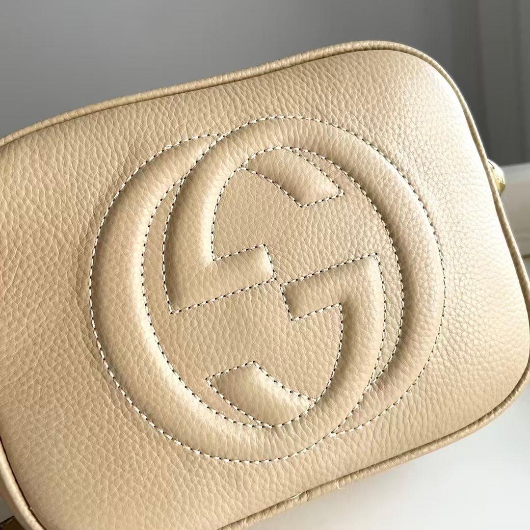 Bolsa Crossbody de Couro Pebbled Avançada