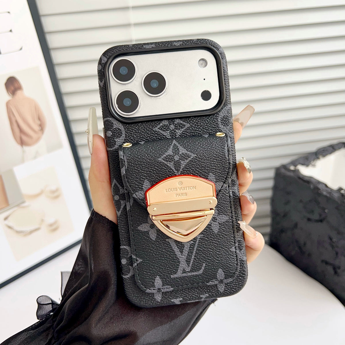 カードポケット付き高級クロスボディiPhoneケース & 取り外し可能なストラップ