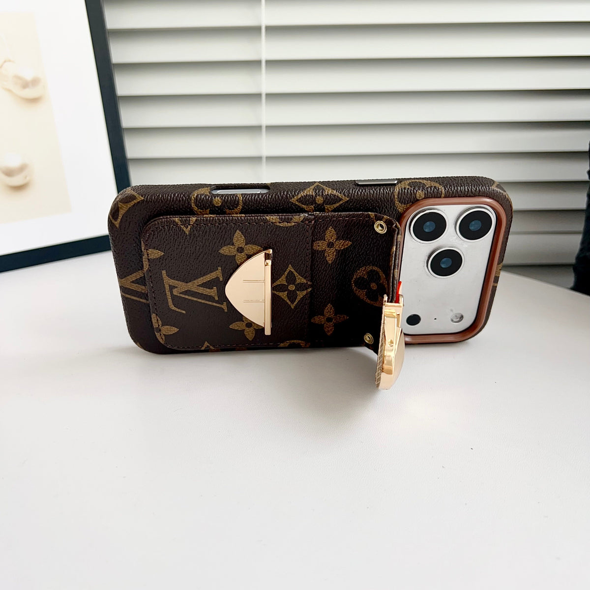 カードポケット付き高級クロスボディiPhoneケース & 取り外し可能なストラップ