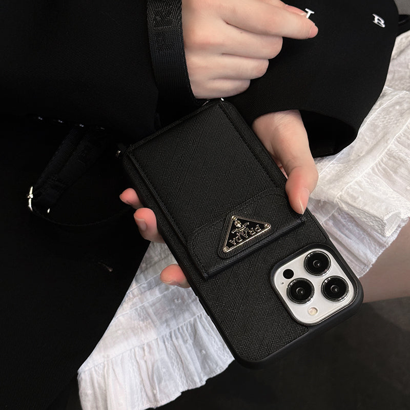 ラグジュアリーなクロスボディレザーiPhoneケース