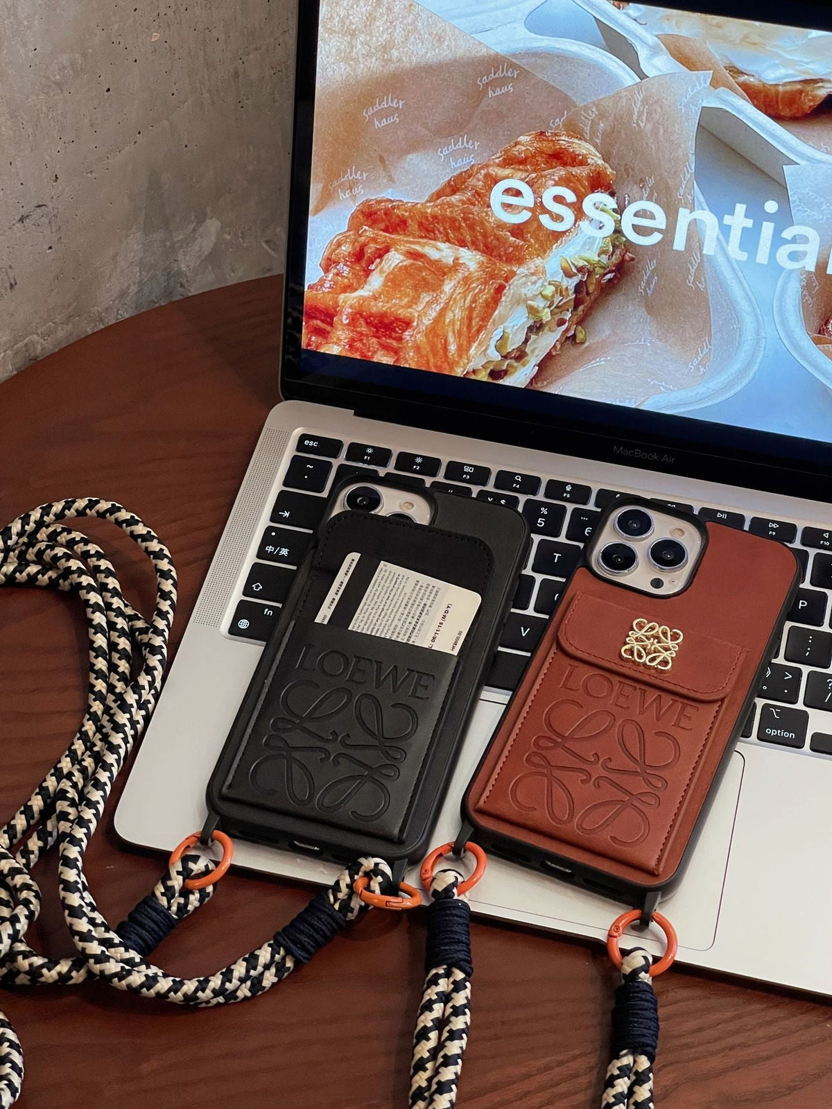 Loe カード ホルダー レザー iPhone ケース