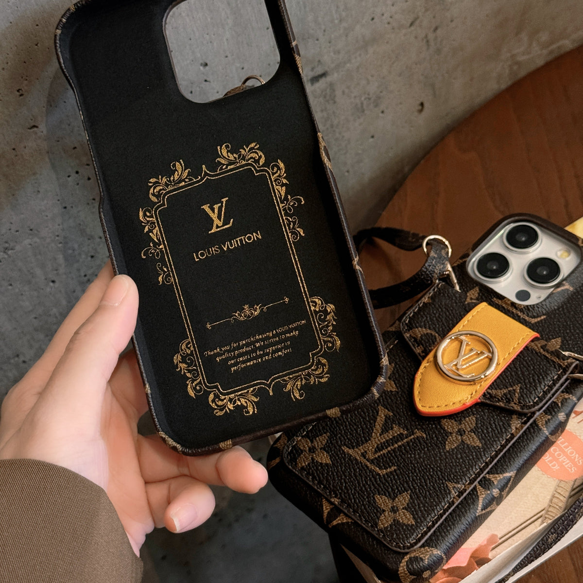 高級カードホルダーチェーンiPhoneケース