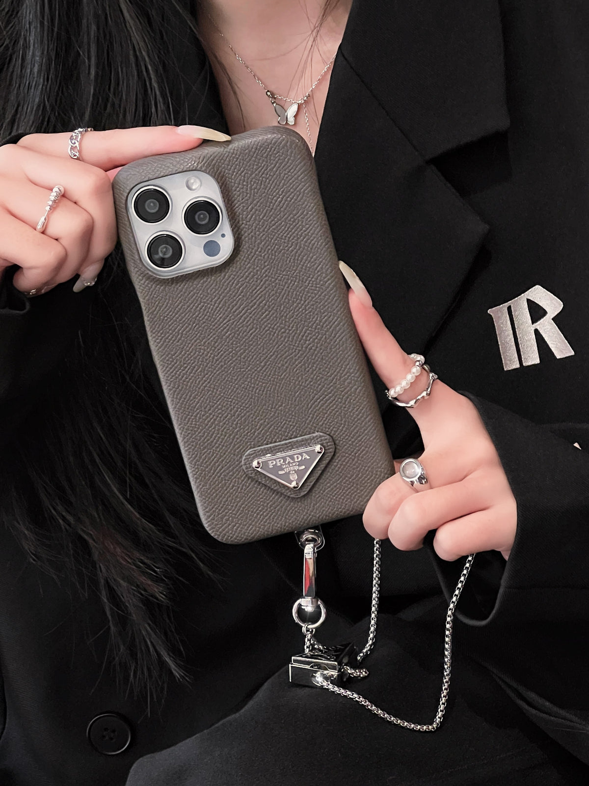 Husă de lux pentru iPhone, cu trapel din piele