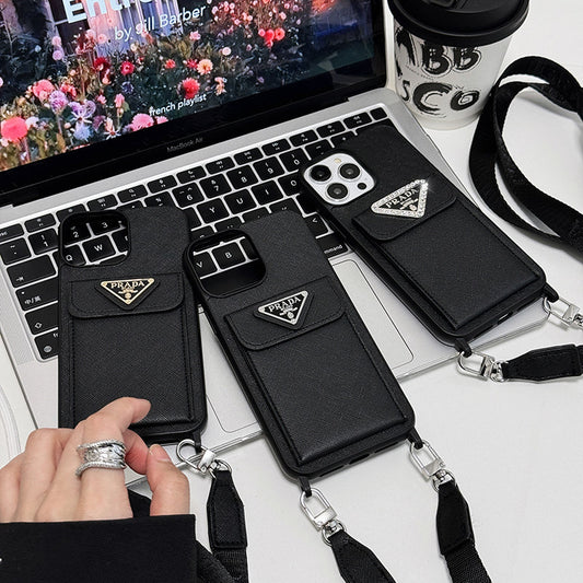 ラグジュアリーなクロスボディレザーiPhoneケース