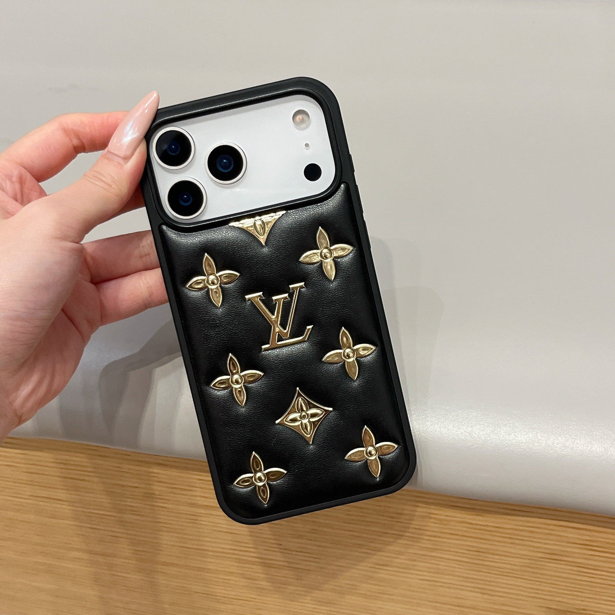 豪華な3DエンボスデザイナーiPhoneケース