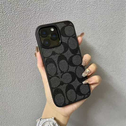 부드러운 가죽 질감의 보호용 iPhone 케이스