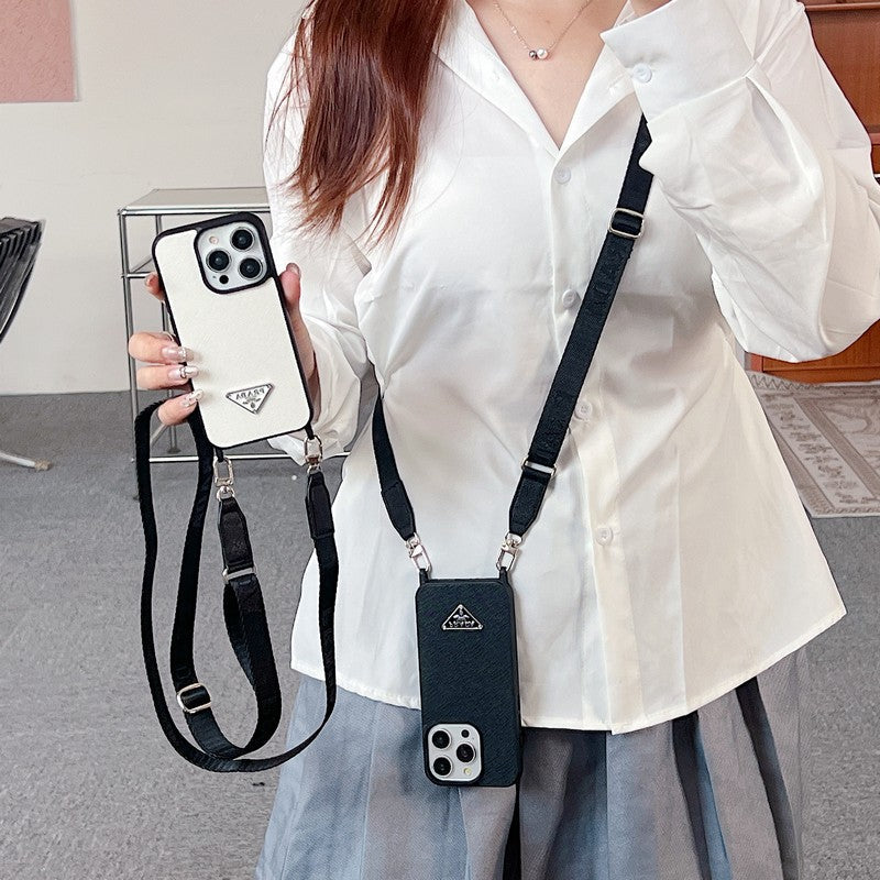 ラグジュアリーなクロスボディレザーiPhoneケース
