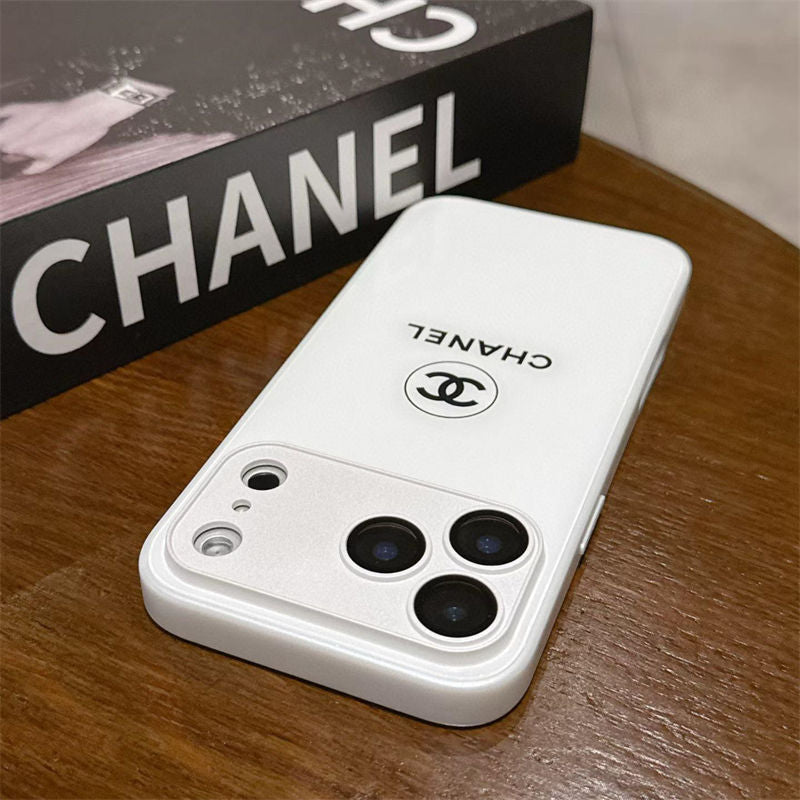 クラシック ミニマリスト リュクス iPhone ケース – ホワイト グロス エディション