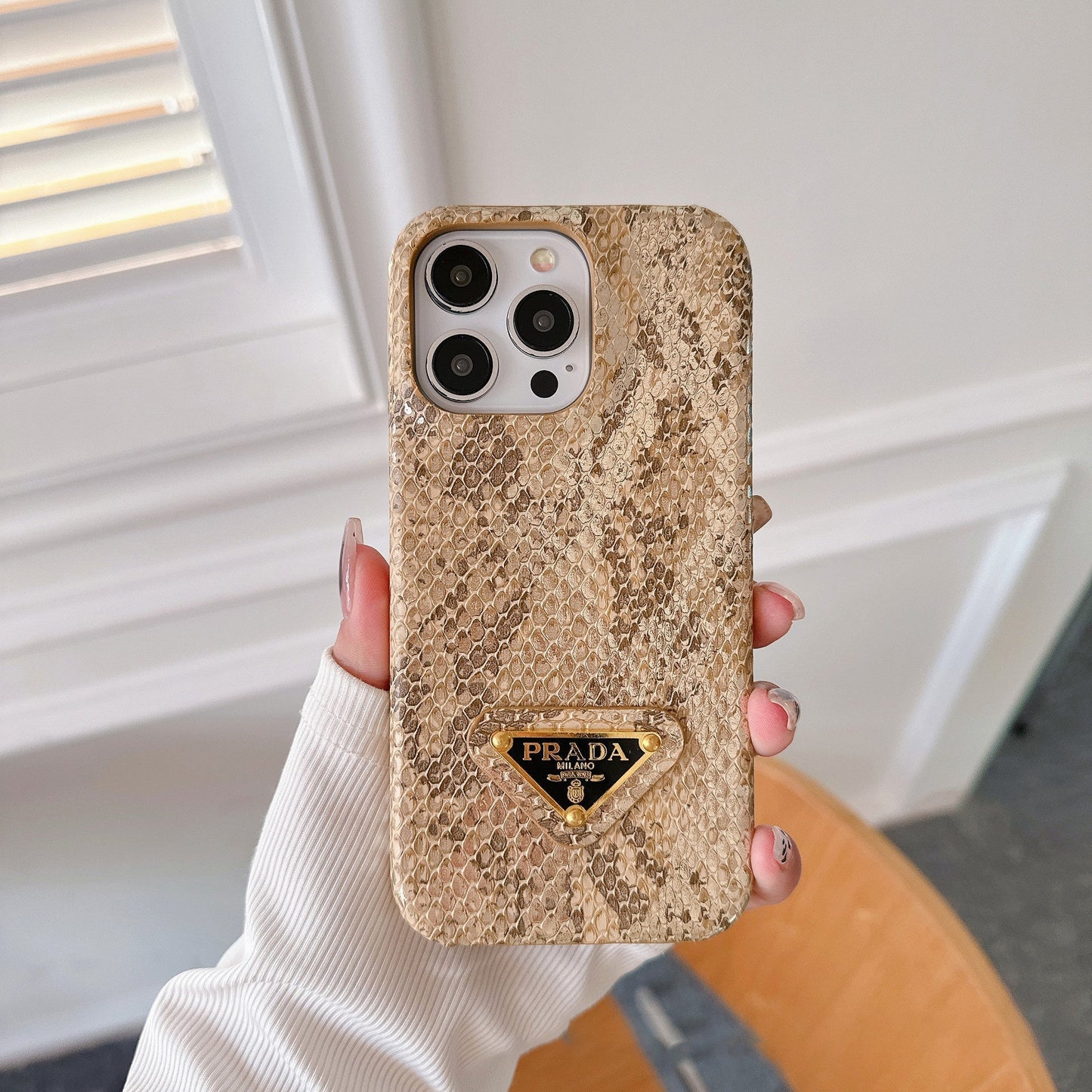 Capa luxuosa para iPhone em cor gradiente