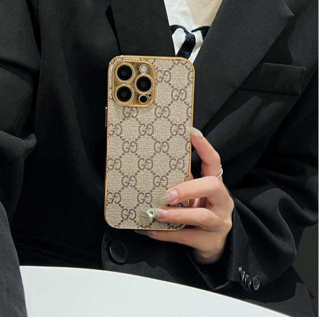 電気メッキゴールドエッジの高級クラシックモノグラム iPhone ケース