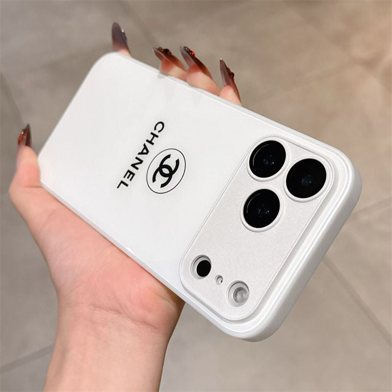 クラシック ミニマリスト リュクス iPhone ケース – ホワイト グロス エディション