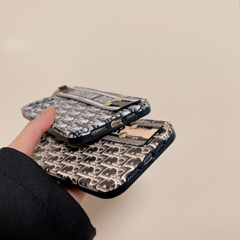 Capa para iPhone com pulseira de moda