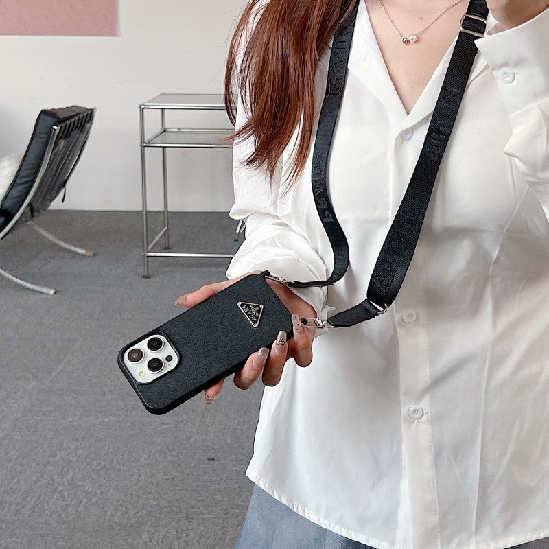 ラグジュアリーなクロスボディレザーiPhoneケース