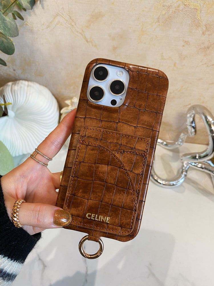 Priontáil Ailigéadar Cás iPhone Celine Le Sealbhóir Cárta Agus Strap Donn -EYP241415