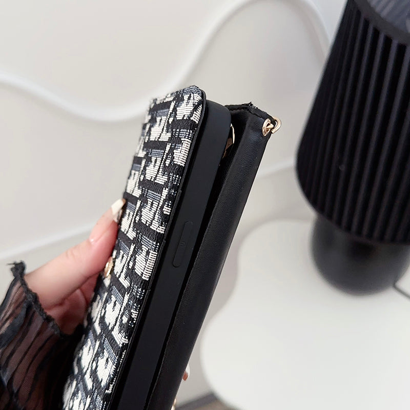 Capa para iPhone com corrente de lenços de bolsa da moda