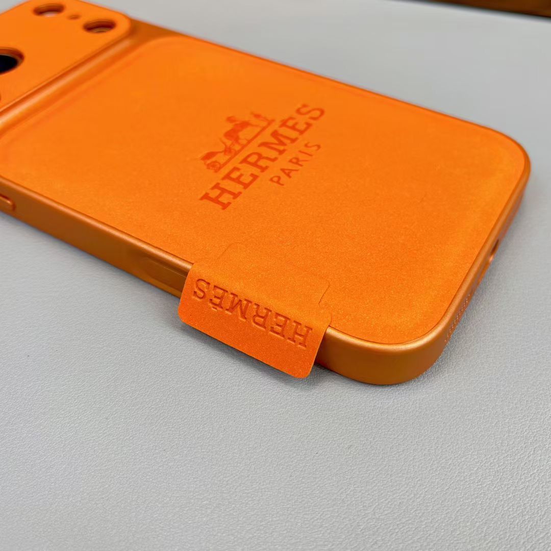 Classices プレミアム レザー iPhone ケース – 贅沢な保護