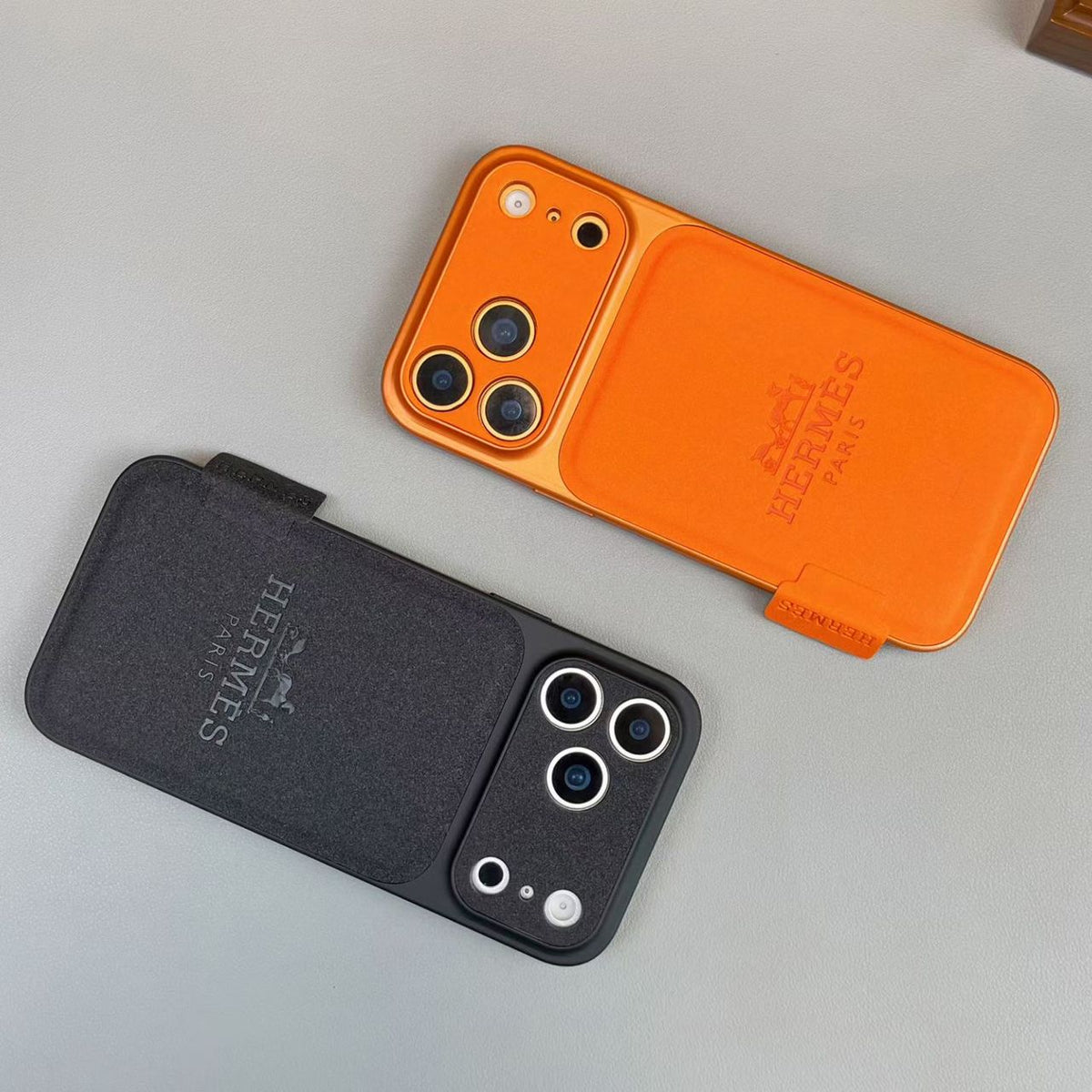 Classices プレミアム レザー iPhone ケース – 贅沢な保護