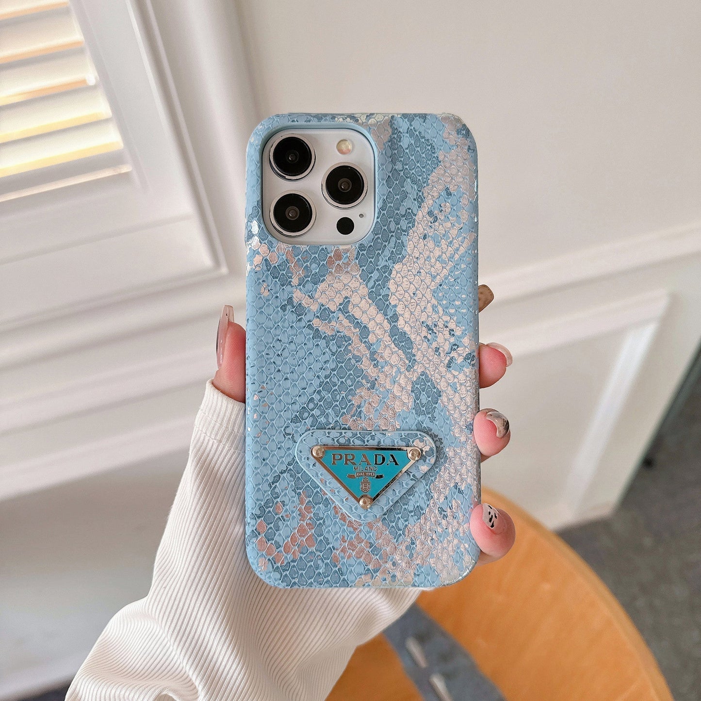 Capa luxuosa para iPhone em cor gradiente