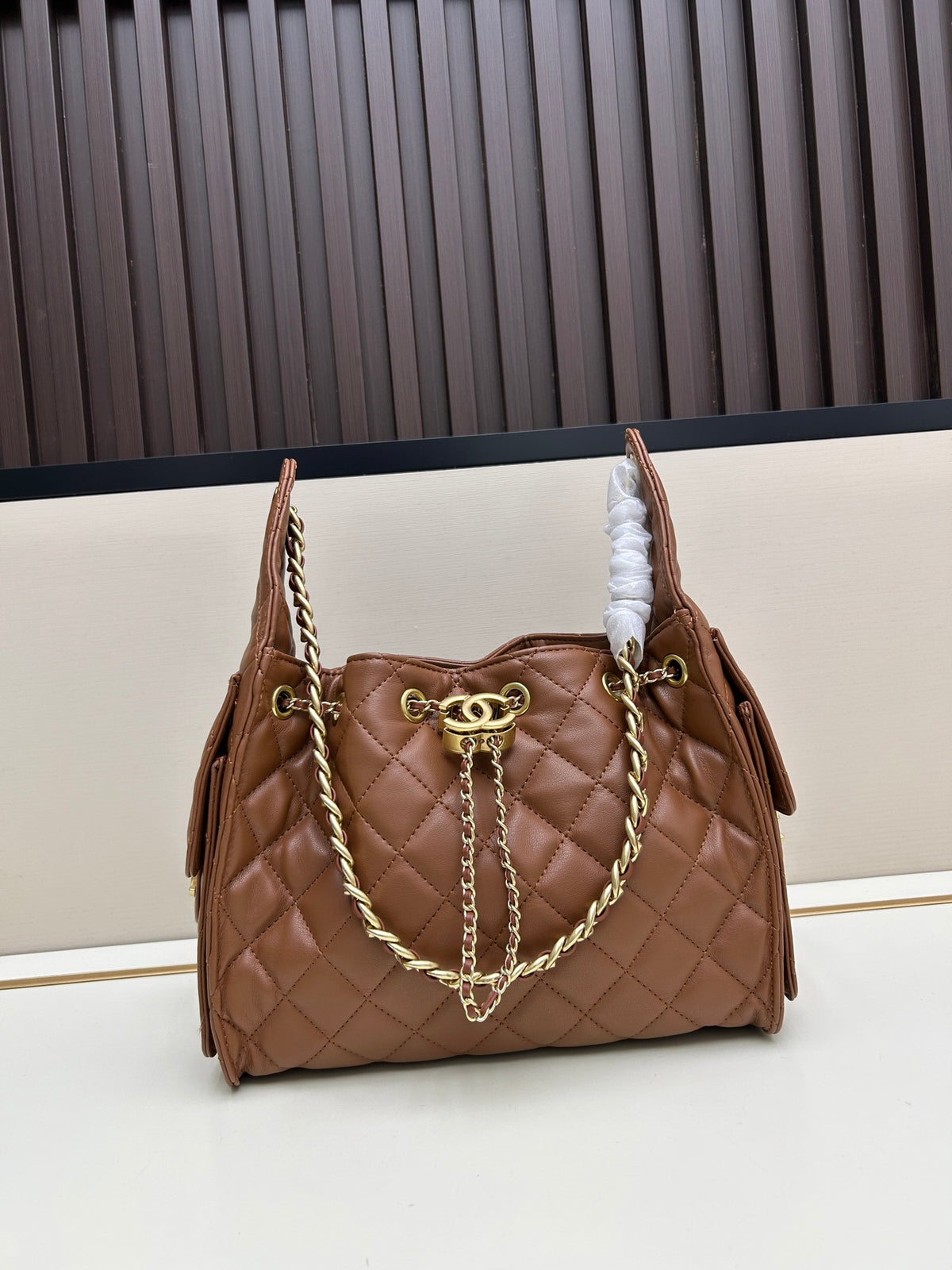 CC 25 Small Handbag Grained Calfskin & Gold-Tone Metal Bag