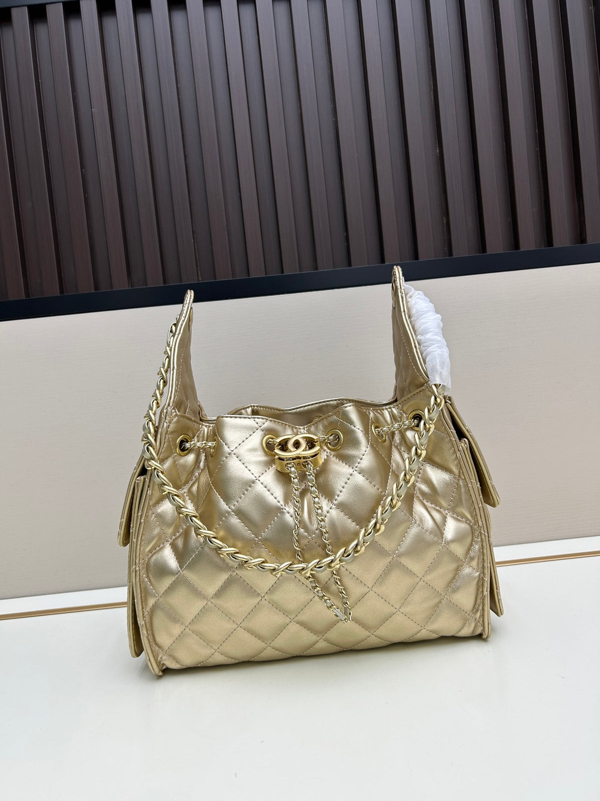 CC 25 Small Handbag Grained Calfskin & Gold-Tone Metal Bag