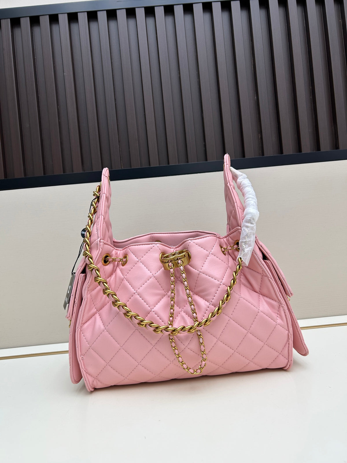 CC 25 Small Handbag Grained Calfskin & Gold-Tone Metal Bag