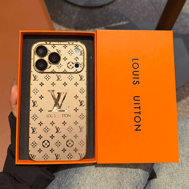 高級感のあるiPhoneケース |輝く