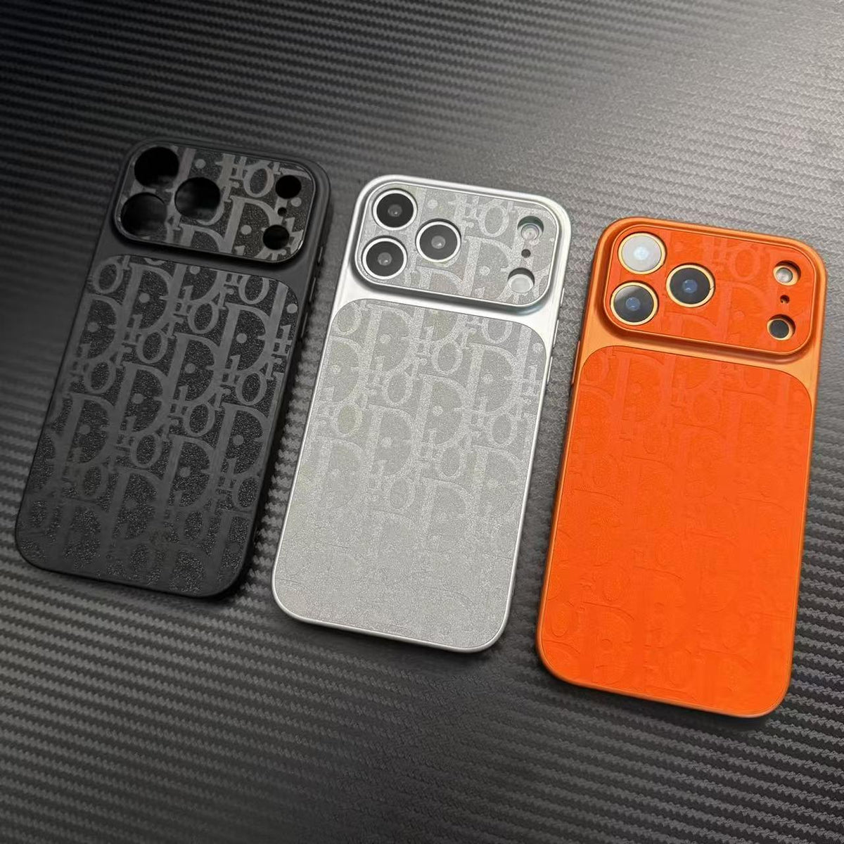 エレガントなモノグラム iPhone ケース